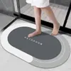 Alfombrilla de Piso Simple de Tierra de Diatomeas de Trébol de Cuatro Hojas, Alfombrilla de Pie para Baño Absorbente de Agua de Secado Rápido, Felpudo Resistente a la Suciedad para Entrada, Disponible para Venta al por Mayor