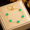 2024 nueva moda dulce todo partido cuatro colores trébol de cinco hojas accesorios diseño pulsera de acero de titanio chapada en oro joyería