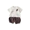 Conjunto de Verano para Bebé Niño Estilo Coreano con Estampado 3D, Camiseta Suave y Cómoda de Manga Corta, Shorts Sueltos de Rayas Verticales, Juego de 2 Piezas