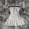 Vestido Tubinho Novo de Bolinhas 2026, Cintura Marcada, Emagrecedor, Sem Mangas Curto, Estilo Hot Girl, Roupa de Verão, Estilo de Férias