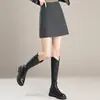 Falda de Línea A Moderna y Sencilla para Mujer Otoño/Invierno 2026 Nueva Falda Corta de Cintura Alta que Cubre la Cadera Falda Bodycon Elegante y Versátil