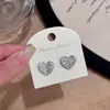 Pendientes Brillantes en Forma de Corazón con un Toque de Lujo Ligero y de Alta Gama, Agujas de Plata S925, Frescos y Elegantes, Pendientes Exquisitos y Versátiles