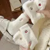 Meias de Veludo de Visão para Mulheres no Inverno, Meias Quentes com Forro de Fleece, Meias de Cano Médio Bordadas com Desenhos Animados Fofos, Meias Felpudas, Brancas