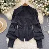 Camisa con Cuello Estilo Coreano y Japonés para Mujer que Ceñe la Cintura, Blusa Versátil de Manga Larga con Diseño Único de Pliegues, Top de Moda Rayado Chic de un Solo Botón