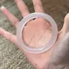 Nuevo brazalete de ágata calcedonia blanca luna estilo chino de Zhao Lusi para mujeres jóvenes, brazalete de jade gelatina de lichi