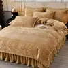 Nuevo Juego de Cubre Cama de Terciopelo Tallado de Cuatro Piezas, Terciopelo Térmico Grueso de Alto Peso para Invierno, Cubre Cama Completamente Mate, Terciopelo de Leche