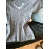 Nuevo Top de Punto de Encaje con Cuello en V Estilo Puro Deseo Verano 2026, Capa Interior de Verano Única y Hermosa, Impresionante Top de Chica Caliente