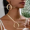 Traje de Collar con Colgante de Media Luna de Metal y Aretes de Tachuela para Mujeres Uso Vacaciones Viajes Fiesta Asistencia a Fiesta