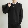 Sudadera elegante de alta gama para hombre, efecto dos piezas, nueva tendencia casual holgada de manga larga primavera/otoño 2026