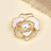 Broche Camelia Perla Chanel de Alta Gama Moda Broche Camelia Perla Chanel de Alta Gama Sentido de Alta Gama Nicho Ramillete Pedrería Alfiler de Luz Antideslizante Accesorios