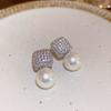 Brincos de flor de zircão com agulha de prata galvanizada em ouro real Dongdaemun brincos de pérola elegantes brincos de moda para mulheres por atacado