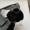Popular Popular Bolso de Felpa para Mujer 2025 Otoño e Invierno Nueva Textura Bolso de Felpa Portátil para Mujer Bolso Cruzado con Cadena