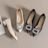 Populares zapatos de mujer de punta estilo francés, nuevos zapatos bajos de otoño 2026 con pedrería, zapatos de mujer negros elegantes