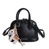 Super Popular Mini Bolsa Feminina de Concha 2026 Novo Modelo Moda de Luxo Leve Pequena Bolsa de Mão Bolsa Transversal Bolsa de Ombro de Alto Padrão Tendência