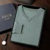Novo Suéter de Caxemira Liso para Outono e Inverno Masculino, Gola V de Manga Longa Pulôver Suéter Solto, Adequado para Uso Casual de Negócios