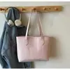 2025 Nova Bolsa Tote com Padrão de Onda de Verão Casual Pu Moda Versátil Alta Qualidade Bolsa de Ombro Axila para o Dia a Dia