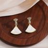 Pendientes de plata con forma de abanico, elegantes, estilo retro francés de alta gama, ligeros, lujosos, con piedra de ojo de gato y exquisitos diamantes para mujer.