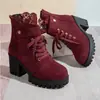 Comércio Exterior Outono e Inverno Novo Tamanho Grande Salto Alto Salto Grosso Botas de Moda Feminina Bico Redondo Cadarço Zíper Traseiro Botas Curtas de Cavaleiro