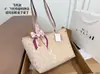 Bolsa Feminina Transfronteiriça, Bolsa de Ombro Clássica com Monograma para Mulheres, Bolsa Feminina de Grande Capacidade, Bolsa Tote de Tamanho Médio, Bolsa para Ir ao Trabalho e Compras