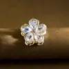 Pinza Pequeña de Garra Dulce Floral Estilo Coreano para Mujer, Exquisita Horquilla Pequeña de Cristal para Flequillo Lateral y Fijar Cabello Suelto, Pinza Superior