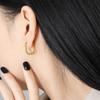 Pendientes de plata en forma de O con diseño de nicho de estilo coreano para mujer, pendientes de acero de titanio que combinan con todo y con personalidad de alta gama.