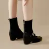 Botines elásticos de punta cuadrada retro, adornados con pedrería, para mujer, con tacón de cuña, de altura hasta media pantorrilla, corte ajustado y una combinación de piel suave, lo que los convierte en unos botines Mary Jane versátiles y elegantes.