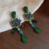 Pendientes de Gota de Agua con Flor de Resina Estilo Medieval, Diseño de Nicho, Pendientes Personalizados y Versátiles, Pendientes de Lujo Ligero y de Gama Alta para Mujer