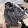 Bufanda Nueva Versátil de Color Sólido para Mujer, Bufanda de Cuello Gruesa Cálida de Invierno de un Solo Color, Chal, Bufanda Larga con Borlas
