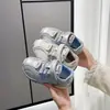 Sapatos Casuais Versáteis da Moda para Meninas 2026 Primavera/Verão Novos Sapatos Estilo Retro Forrest Gump para Crianças Maiores Tendência Sapatos de Treino Alemães