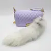Venta al por mayor del fabricante Colgante de Llavero de Piel de Cola de Zorro Accesorios de Piel Colgante para Bolso Atrezo para Escenario de Actuación