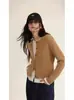 Suéter de lã feminino estilo coreano com gola redonda única, design de peça dupla falsa, cardigã de tricô com blocos de cor e mangas compridas, casaco de cashmere