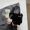 Bolso Retro para Mujer 2026 Estilo Nuevo Bolso de Hombro y Cruzado Simple y de Moda Bolso Cubo Textura Retro para Viajar