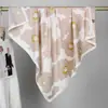 Pañuelo Cuadrado de Sarga Estampado Vintage de 90 cm en Stock Venta al por Mayor Moda de Lujo Ligero Calidad Versátil Pañuelo Cuadrado Estampado