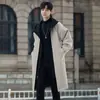 Chamarra Cortavientos con Capucha Falsa de Dos Piezas para Hombre Primavera, Otoño e Invierno Nuevo Estilo Coreano Tendencia Estilo Británico Color de Contraste Abrigo para Hombre