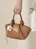 Bolsa Feminina de Nicho de Luxo 2026 Nova Moda de Verão Cesta Bolsinha de Mão Bolsa de Ombro Único Transversal de Grande Capacidade