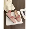 Sapatos Mary Jane Suaves Estilo Francês Inspirados na Chanel 2026, Sapatos de Inverno Retro com Salto Escondido Laço Pérola Sapatos Individuais, Sapatos Peludos para Mulheres