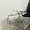2026 Nuevo Llegada Bolso de Mano de Cuero Aceitado y Encerado para Mujer Ligero Retro Cerradura Bolso Cuadrado Pequeño Bolso de Hombro Único Bandolera