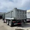 Fabricante exporta caminhão basculante HOWO 6x4 de oito rodas traseiras com 371/380 cavalos de potência