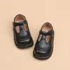 Zapatos Individuales Retro Nuevos para Niñas Primavera y Otoño Zapatos de Cuero Versátiles para Bebés Zapatos de Princesa para Niños Pequeños Suela Suave Mocasines Antideslizantes