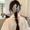 Presilha de Garra Triangular com Concha de Cetim Estilo Francês, Acessório de Cabelo Versátil de Alta Qualidade e Tendência para a Parte de Trás da Cabeça