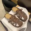 Sapatos Birkenstock estilo alemão com sola grossa para aumentar a altura para mulheres 2026 novos sapatos de outono para mulheres slip-on pessoa preguiçosa bico fechado meias-sapatos para mulheres