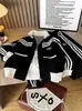 Otoño 2026 Nuevo Conjunto Deportivo de Dos Piezas con Cuello Alto, Cierre de Cremallera, Chaqueta y Pantalones de Chándal, Uniforme de Béisbol, Moda Tendencia