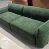 Sofá de tecido retrô francês Bauhaus Pequeno anel de aço Pequeno apartamento sala de estar duplo três pessoas em linha reta chenille preto