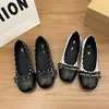 Zapatos Mary Jane estilo francés para mujer, colección otoño 2026, nuevos planos de punta poco profunda con doble hebilla, versátiles bailarinas de tacón bajo para ir al trabajo
