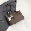 Bolsa de Mão com Lenço de Seda Texturizada para Mulheres 2026 Nova Bolsa Versátil de Ombro/Axila Bolsa Tote Retrô para o Dia a Dia Bolsa Grande Simples