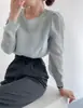 Camiseta básica chic y simple de cuello redondo