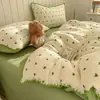 Conjunto de cama de quatro peças em gaze dupla, novo modelo 2026, lençol de cama, roupa de cama, capa de edredom, conjunto de três peças para cama de dormitório, adequado para todas as estações