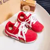 Zapatillas transpirables versátiles, zapatos casuales ligeros para niños y niñas, zapatos tipo Forrest Gump para niños, zapatos de suela blanda para primavera y otoño para niños mayores