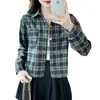 Jaqueta Camisa de Flanela Xadrez Escovada para Mulheres, Tamanho Petite, Novo Design Primavera e Outono 2024, Estilo Curto Retro de Nicho