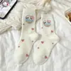 Meias de Chão Grossas Quentes para Outono e Inverno Meias Peludas Fofas para Dormir de Menina Meias de Desenho Meias Rosa de Cano Médio para Mulheres